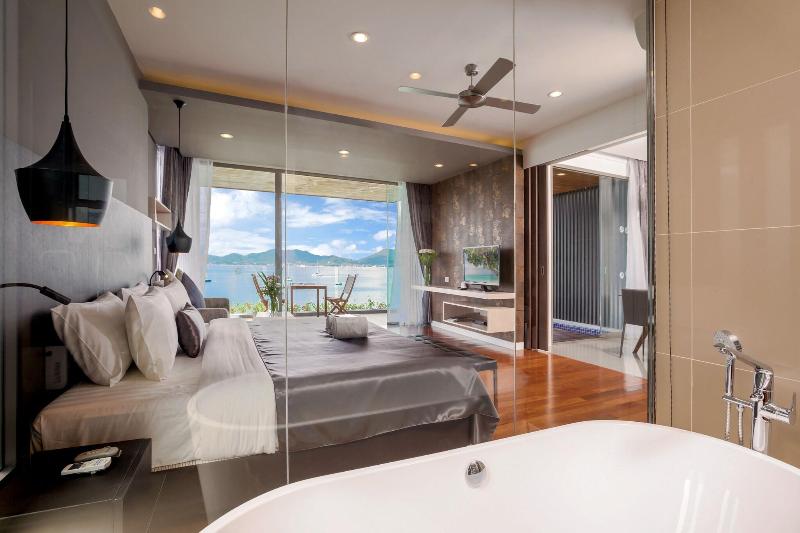 X10 Seaview Suites At Panwa Beach - Oda