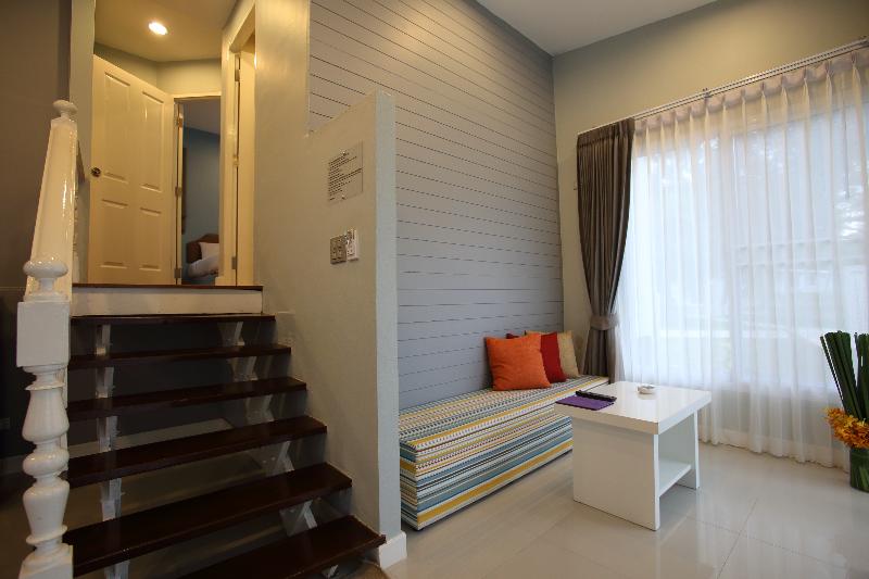 Bangsaen Heritage Hotel - Oda