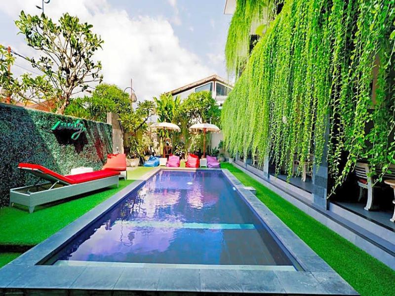 Vansari Hotel Seminyak - Genel