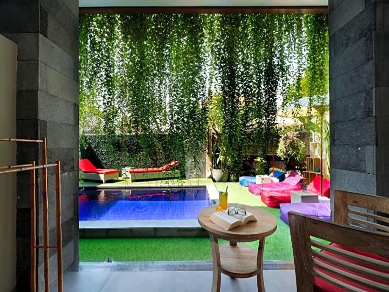 Vansari Hotel Seminyak - Genel
