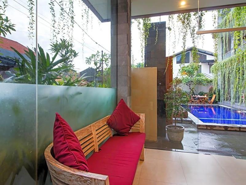 Vansari Hotel Seminyak - Genel