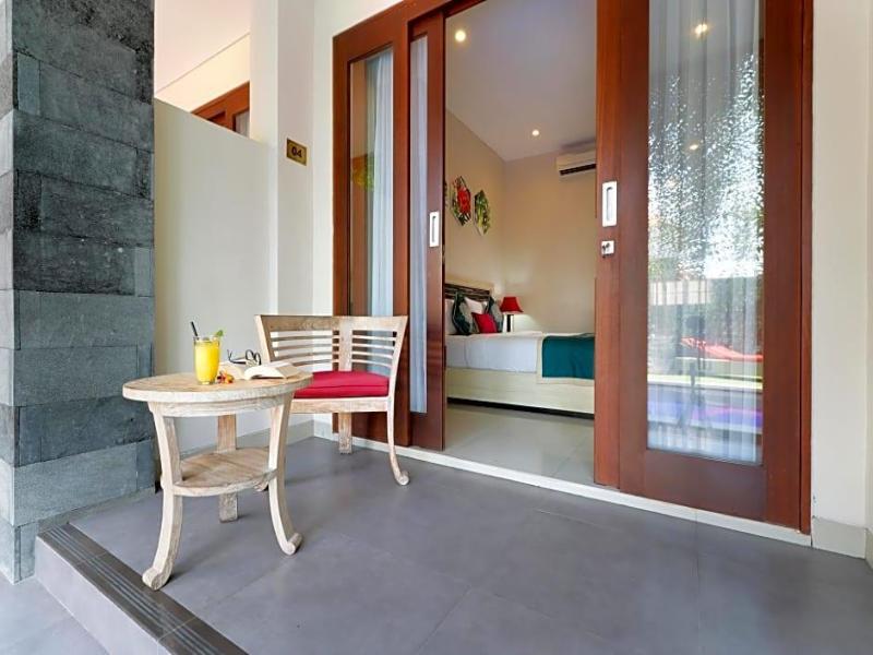 Vansari Hotel Seminyak - Genel