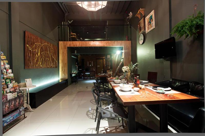 3 Laan House by ZUZU - Restoran