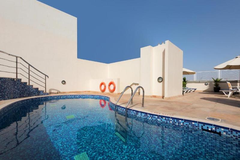 Landmark Premier Hotel - Genel