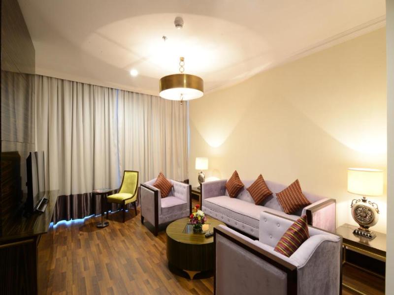 Landmark Premier Hotel - Oda