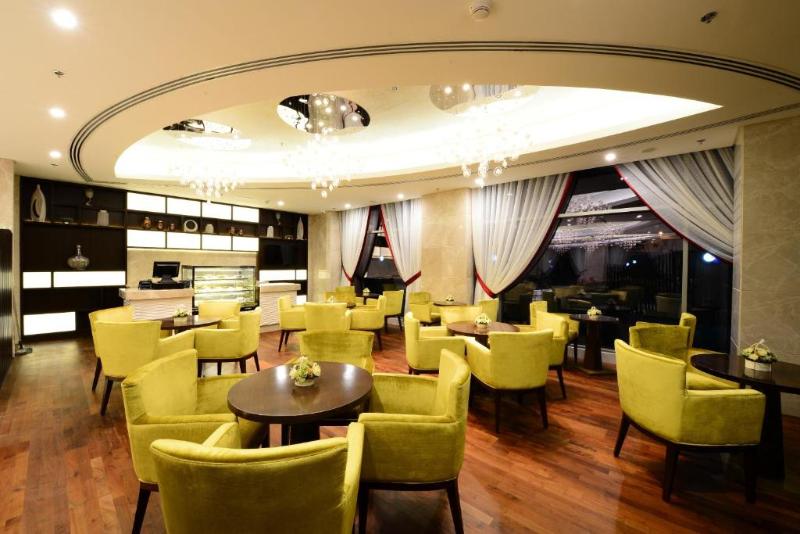 Landmark Premier Hotel - Restoran