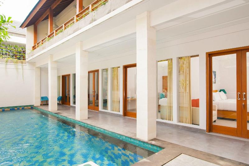 Apple Villa And Studio Seminyak - Genel