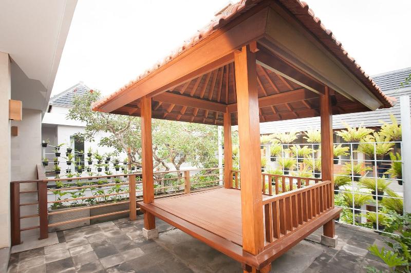 Apple Villa And Studio Seminyak - Oda
