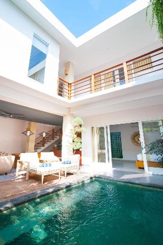 Apple Villa And Studio Seminyak fotoÄŸrafÄ±