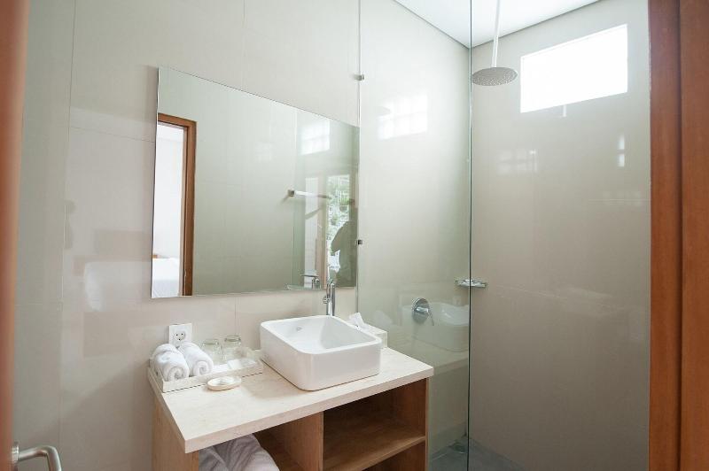 Apple Villa And Studio Seminyak - Oda