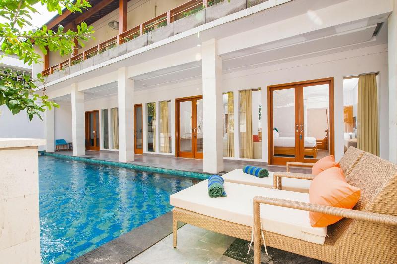 Apple Villa And Studio Seminyak - Teras