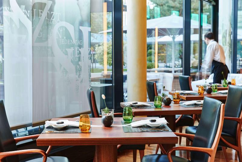 Steigenberger Airport Hotel Frankfurt - Restoran