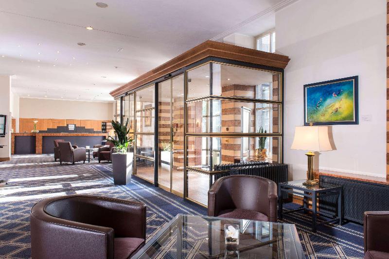 Wyndham Duisburger Hof - Lobi