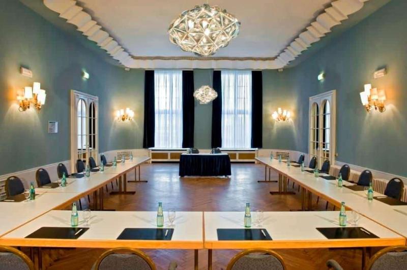 Wyndham Duisburger Hof - Toplantı