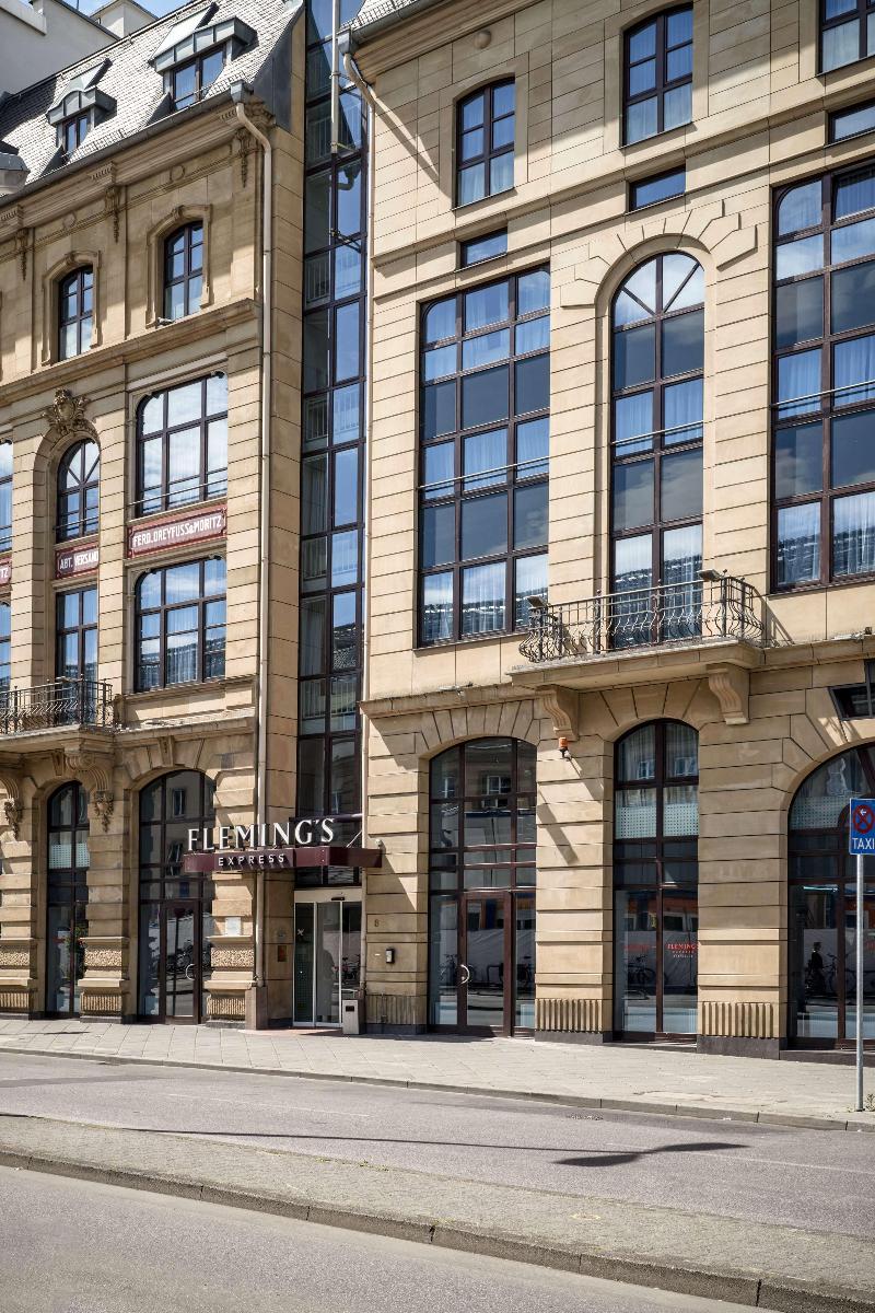 Motel One Frankfurt - Hauptbahnhof - Genel