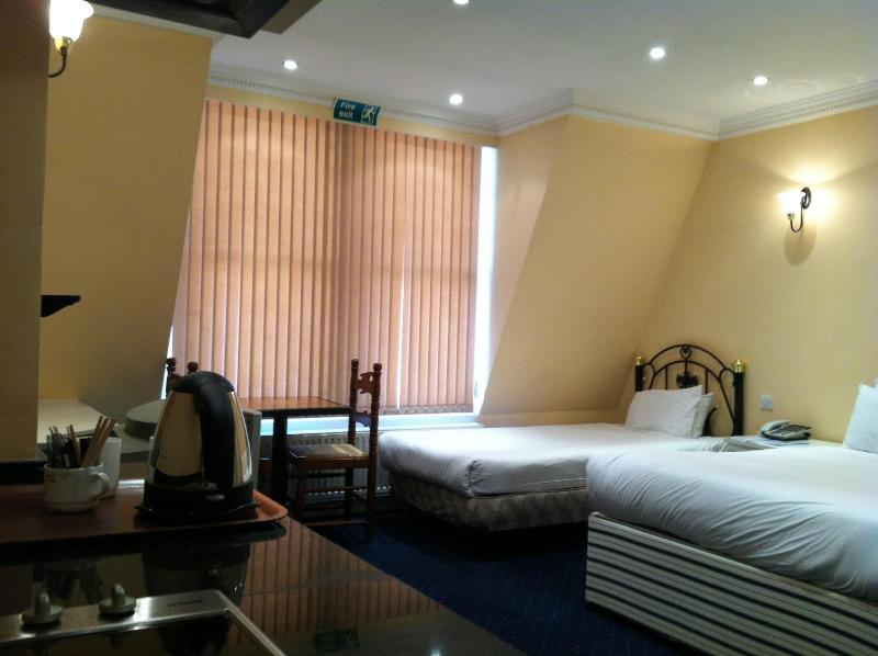 Mermaid Suite Hotel - Oda