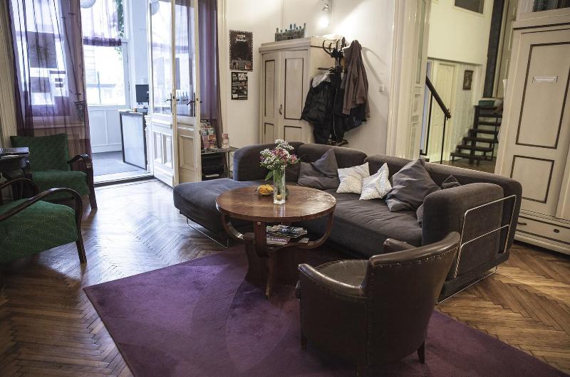 Baroque Hostel Budapest - Lobi