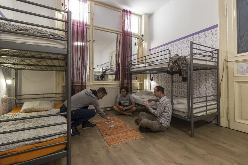 Baroque Hostel Budapest - Oda