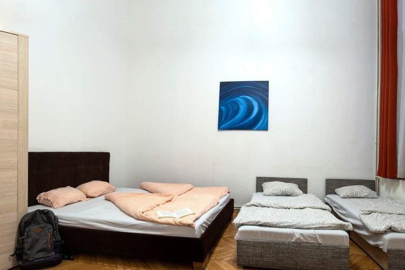 Baroque Hostel Budapest - Oda
