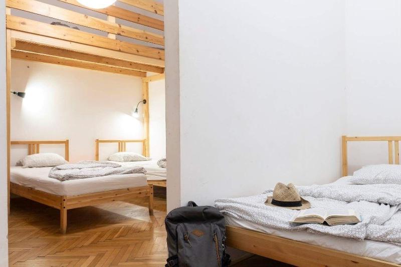 Baroque Hostel Budapest - Oda