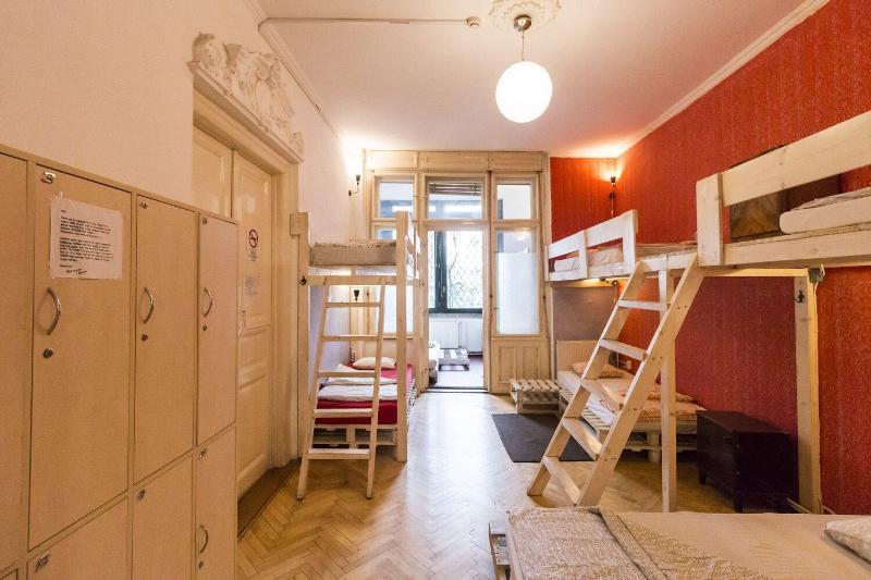 Baroque Hostel Budapest - Oda