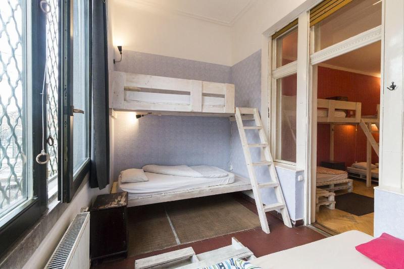 Baroque Hostel Budapest - Oda