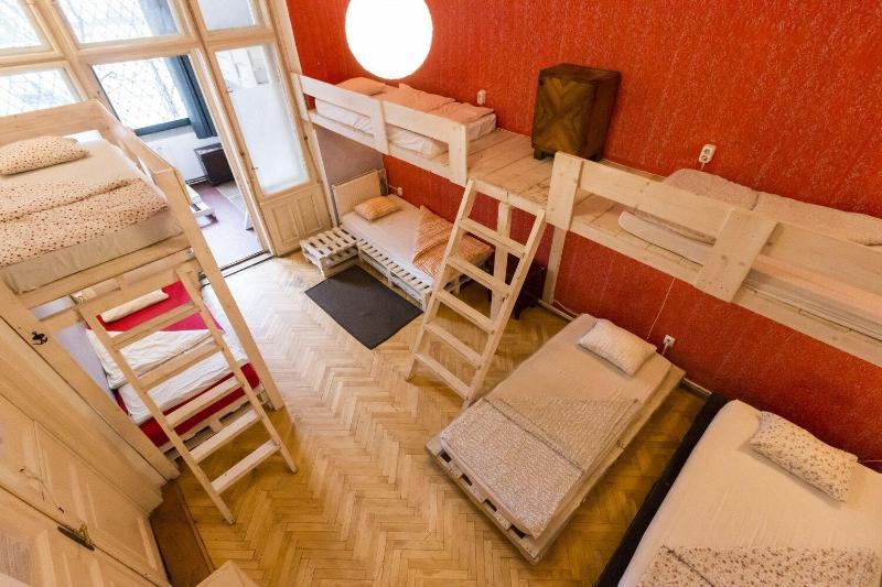 Baroque Hostel Budapest - Oda