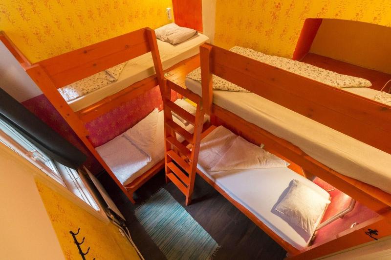 Baroque Hostel Budapest - Oda