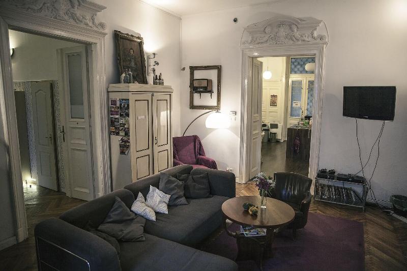 Baroque Hostel Budapest - Oda