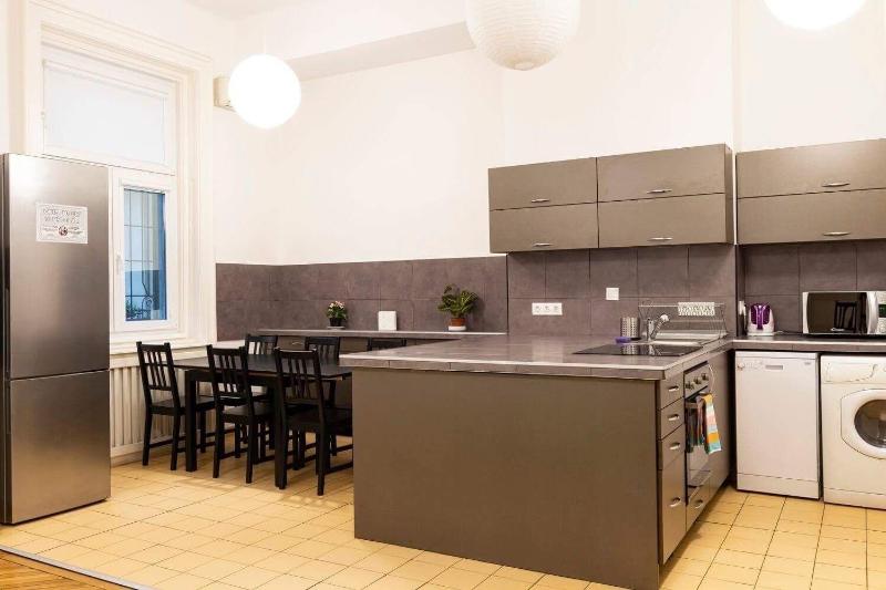 Baroque Hostel Budapest - Oda