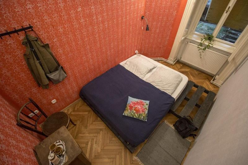 Baroque Hostel Budapest - Oda