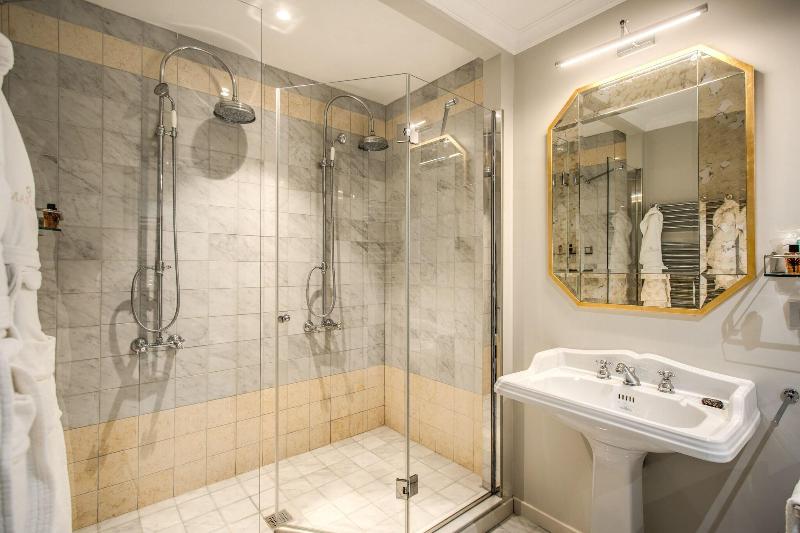 Martius Private Suites Hotel - Oda