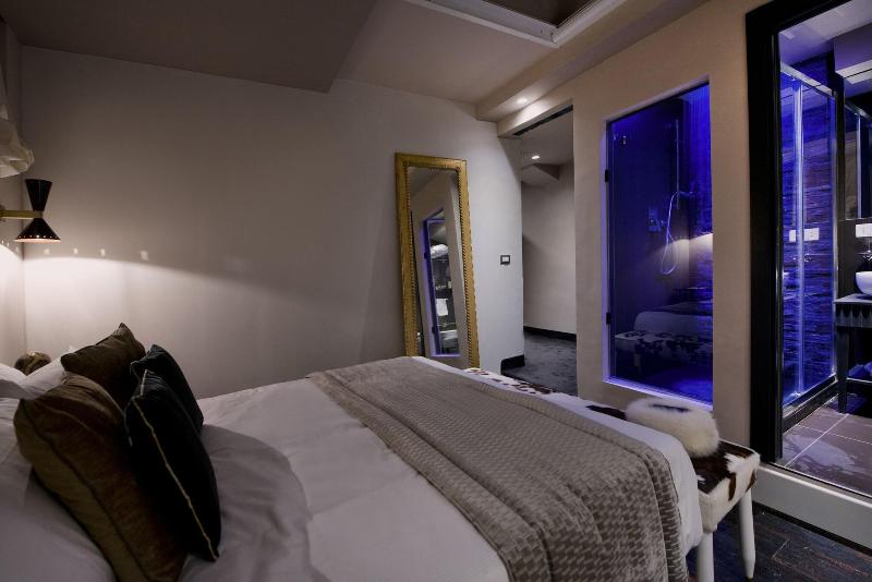 Ht6 Hotel Roma - Oda