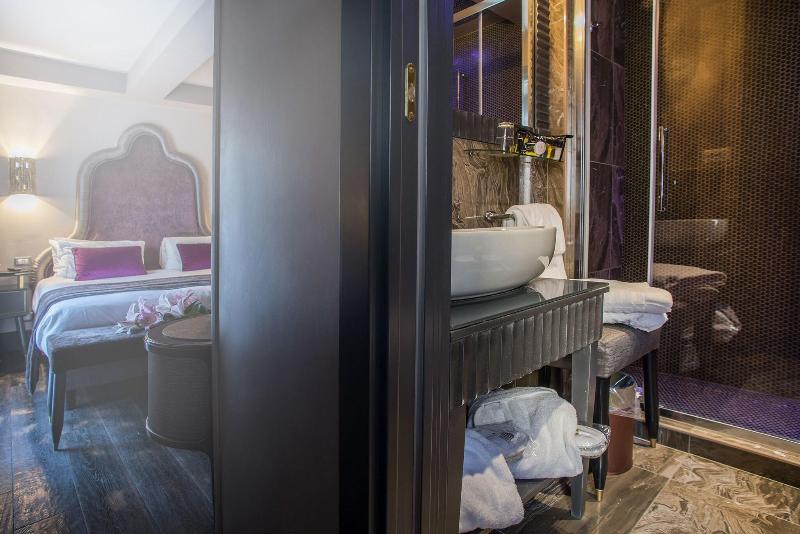 Ht6 Hotel Roma - Oda