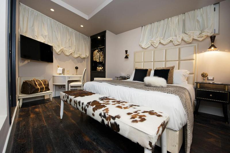Ht6 Hotel Roma - Oda