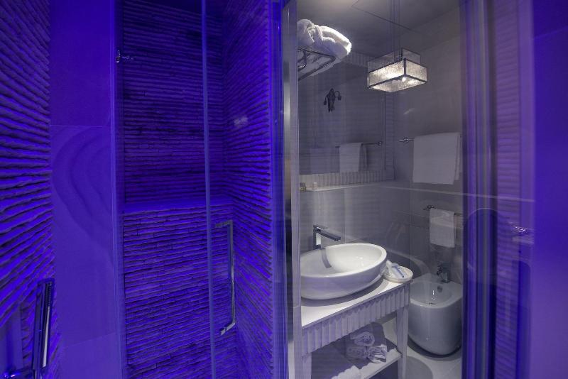 Ht6 Hotel Roma - Oda