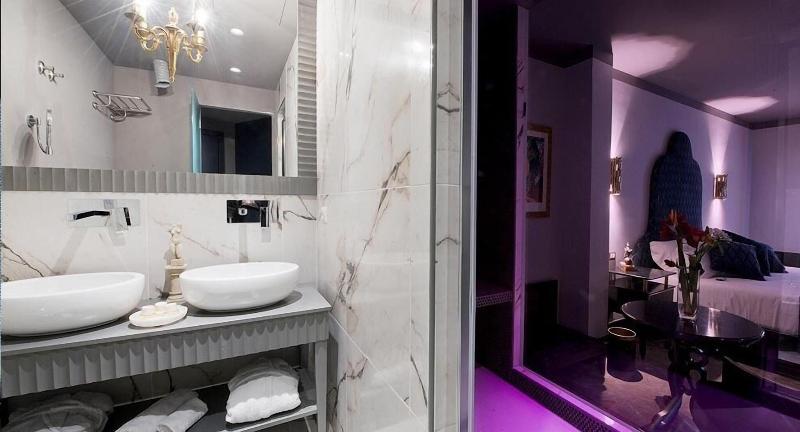 Ht6 Hotel Roma - Oda