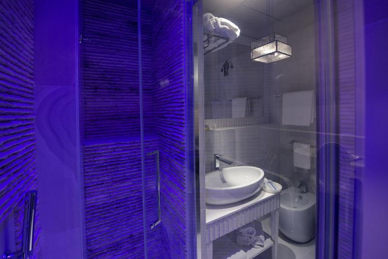 Ht6 Hotel Roma - Oda