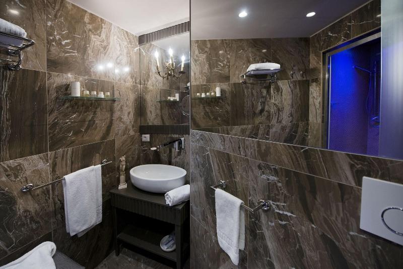 Ht6 Hotel Roma - Oda
