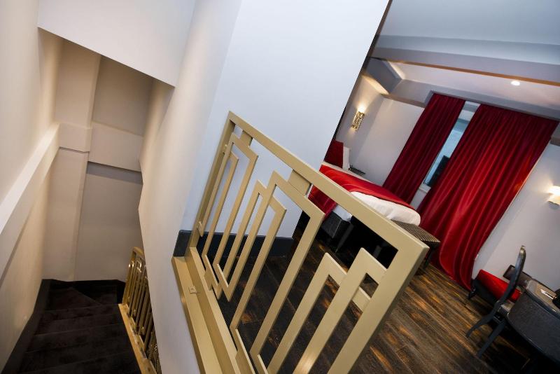 Ht6 Hotel Roma - Oda
