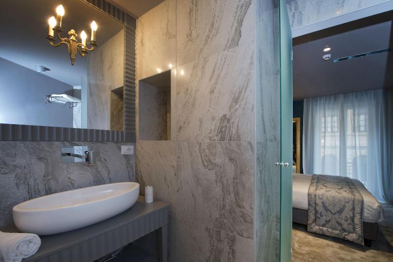 Ht6 Hotel Roma - Oda