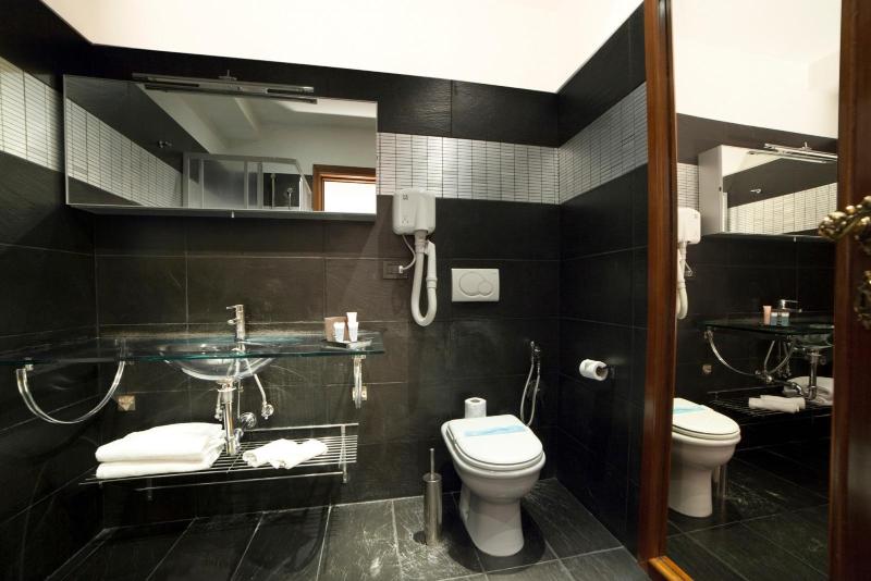 St Peter Six Guest House - Oda