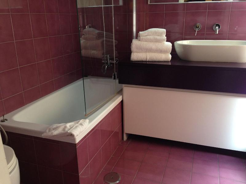 St Peter Six Guest House - Oda