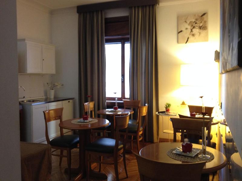 St Peter Six Guest House - Restoran