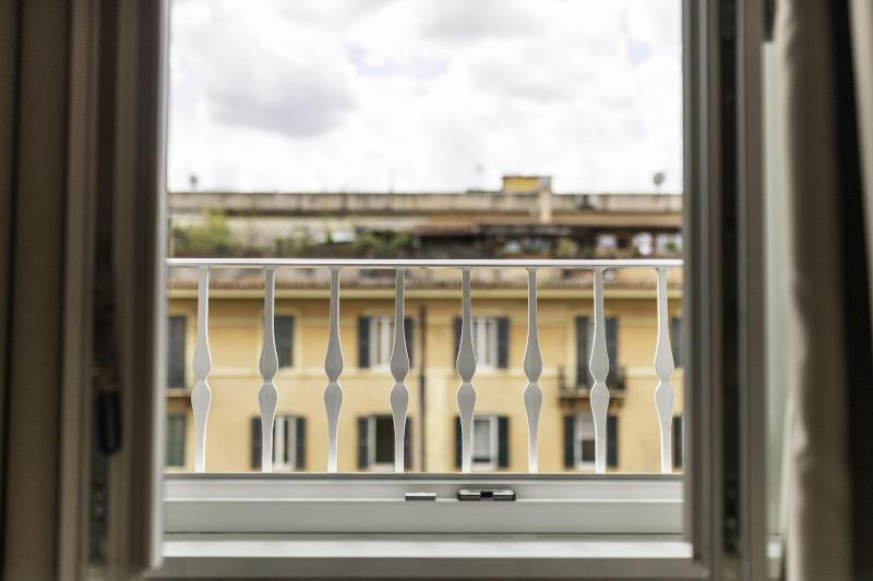 Top Floor Colosseo - Genel