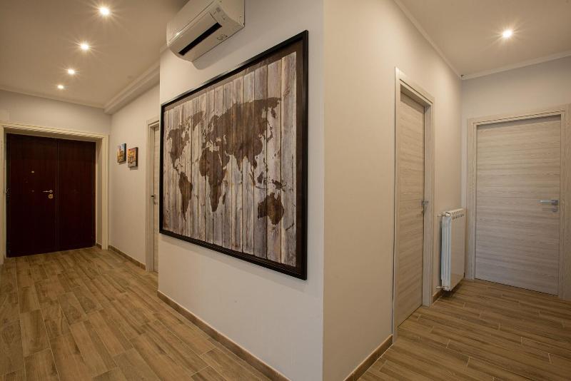 Vatican City Relais - Lobi
