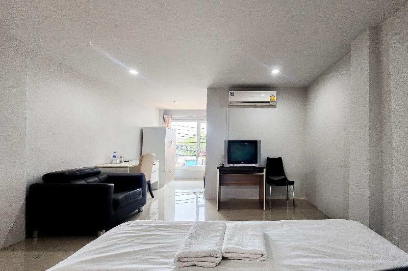 Freesia Bangphi Guest House by ZUZU - Oda