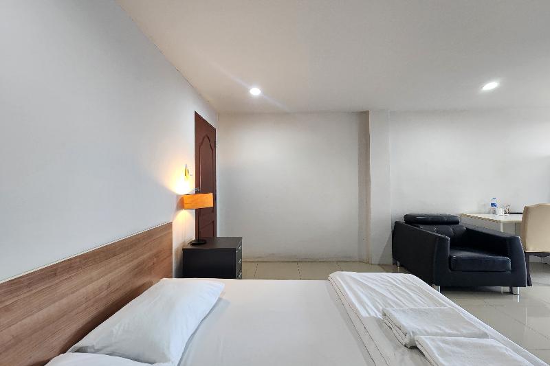 Freesia Bangphi Guest House by ZUZU - Oda