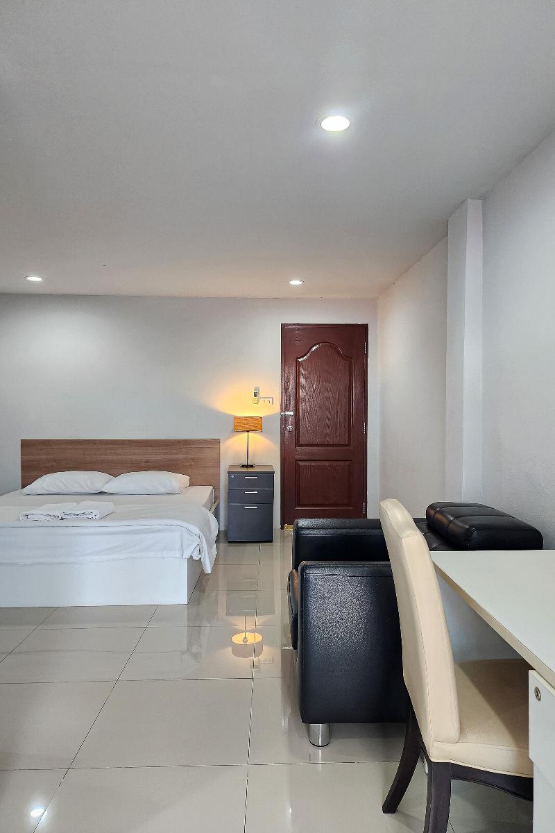 Freesia Bangphi Guest House by ZUZU - Oda