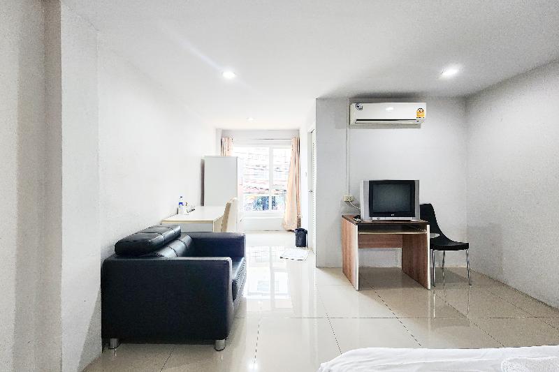 Freesia Bangphi Guest House by ZUZU - Oda